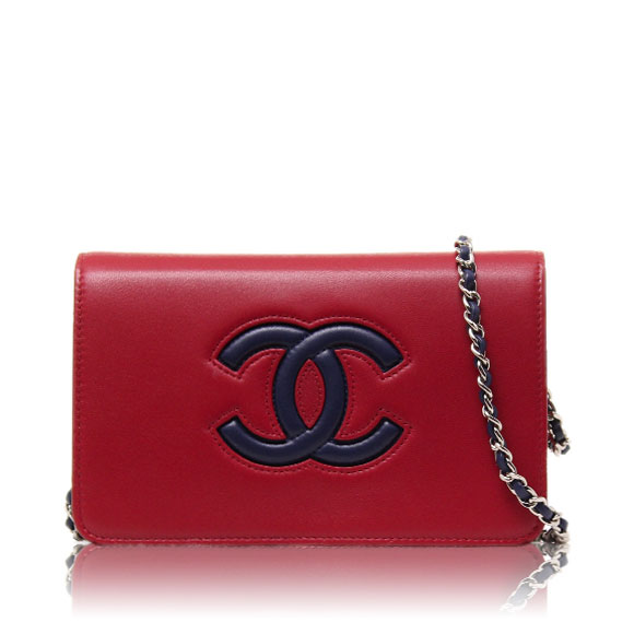 CHANEL チェーンウォレット 19 x11 x3cm(幅 x 高さ x マチ) CHANEL チェーンウォレット 19 x11 x3cm(幅 x 高さ x マチ)