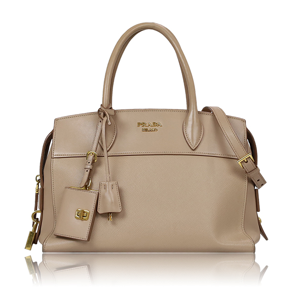 PRADA サフィアーノ 30&nbsp;x21&nbsp;x15cm(幅&nbsp;x 高さ&nbsp;x マチ)