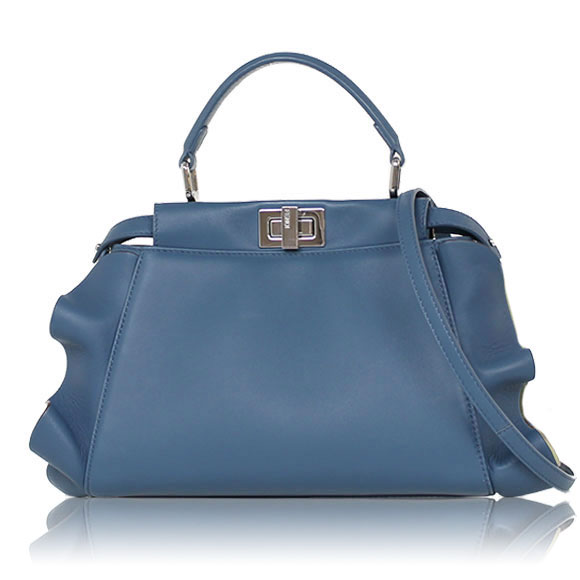 FENDI ミニピーカブー 23&nbsp;x18&nbsp;x11cm(幅&nbsp;x 高さ&nbsp;x マチ)