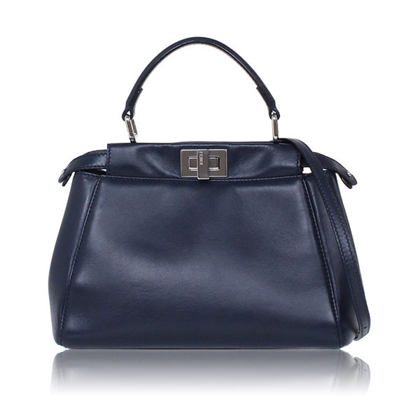 FENDI ミニピーカブー 23&nbsp;x18&nbsp;x11cm(幅&nbsp;x 高さ&nbsp;x マチ)