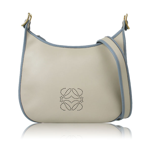 LOEWE ソフィア 30 x29 x8cm(幅 x 高さ x マチ) LOEWE ソフィア 30 x29 x8cm(幅 x 高さ x マチ)