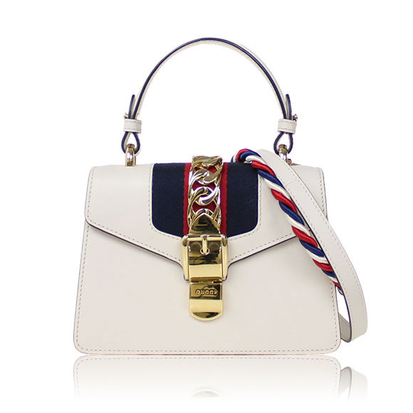 GUCCI シルヴィ 20&nbsp;x13&nbsp;x7cm(幅&nbsp;x 高さ&nbsp;x マチ)