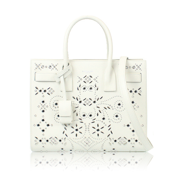 SAINT LAURENT ベイビーサックドジュール 26 x20 x11cm(幅 x 高さ x マチ) SAINT LAURENT ベイビーサックドジュール 26 x20 x11cm(幅 x 高さ x マチ)