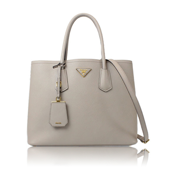 PRADA サフィアーノキュイール 34&nbsp;x27&nbsp;x17cm(幅&nbsp;x 高さ&nbsp;x マチ)