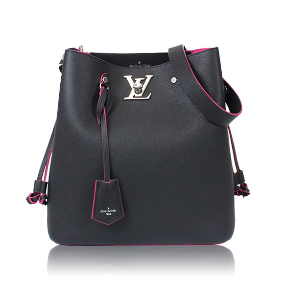 LOUIS VUITTON ロックミーバケット 25&nbsp;x26&nbsp;x15cm(幅&nbsp;x 高さ&nbsp;x マチ)