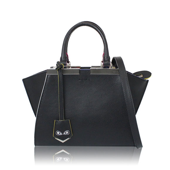 FENDI プチトロワジュール 21 x17 x10cm(幅 x 高さ x マチ) FENDI プチトロワジュール 21 x17 x10cm(幅 x 高さ x マチ)