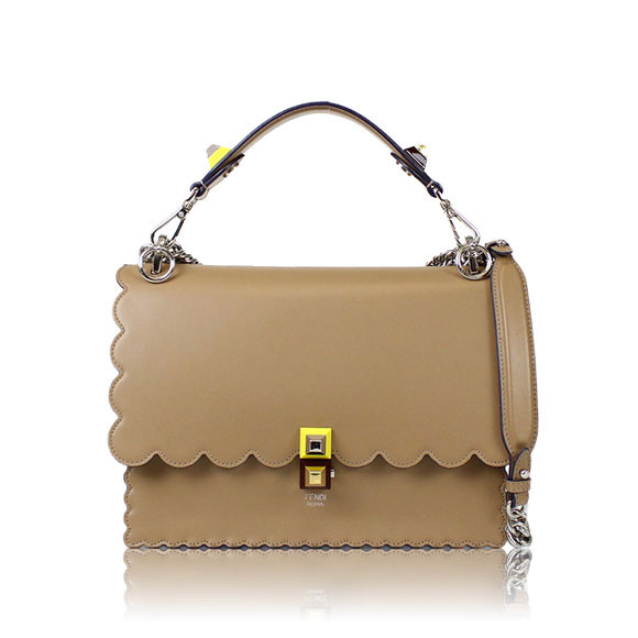 FENDI キャナイ 25&nbsp;x18&nbsp;x10cm(幅&nbsp;x 高さ&nbsp;x マチ)