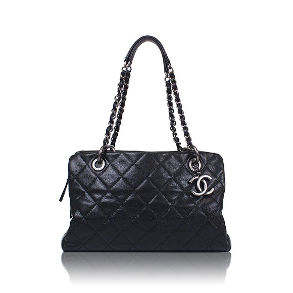 CHANEL チェーンショルダーバッグ 32 x19 x13cm(幅 x 高さ x マチ) CHANEL チェーンショルダーバッグ 32 x19 x13cm(幅 x 高さ x マチ)