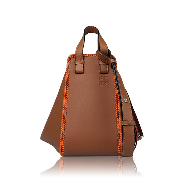 LOEWE ハンモックスモール 26&nbsp;x23&nbsp;x13cm(幅&nbsp;x 高さ&nbsp;x マチ)