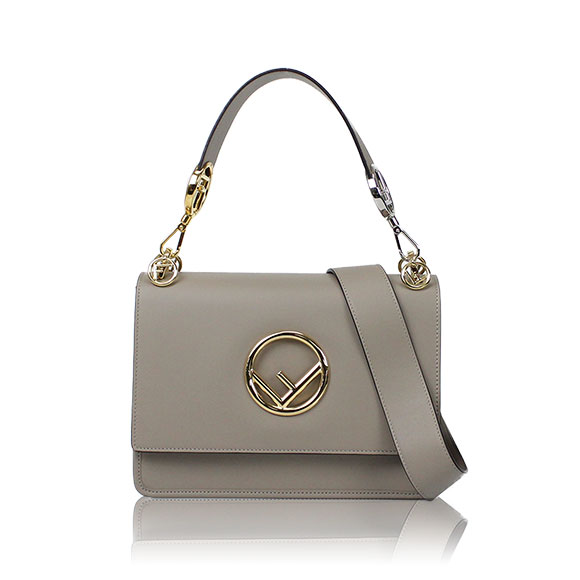 FENDI キャナイ 25&nbsp;x18&nbsp;x9cm(幅&nbsp;x 高さ&nbsp;x マチ)