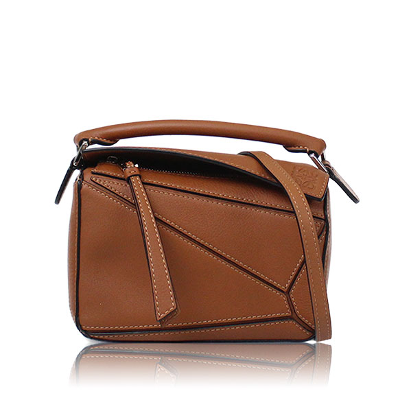 LOEWE パズルバッグミニ 17&nbsp;x12&nbsp;x7cm(幅&nbsp;x 高さ&nbsp;x マチ)