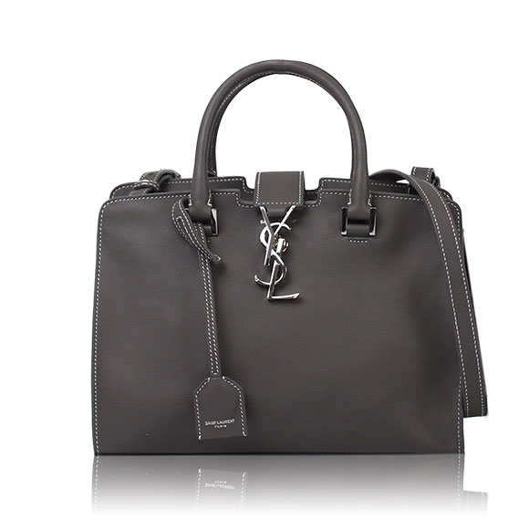 SAINT LAURENT ベイビーカバス 26 x17 x11cm(幅 x 高さ x マチ) SAINT LAURENT ベイビーカバス 26 x17 x11cm(幅 x 高さ x マチ)