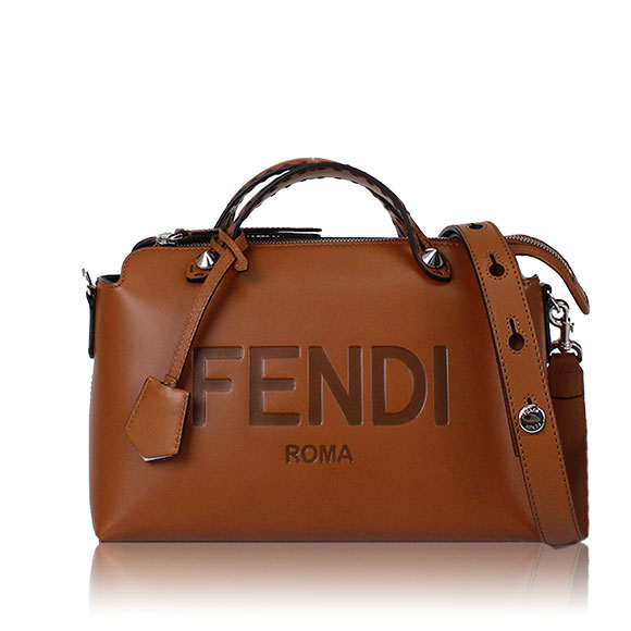 FENDI バイザウェイミディアム 28 x18 x13cm(幅 x 高さ x マチ) FENDI バイザウェイミディアム 28 x18 x13cm(幅 x 高さ x マチ)