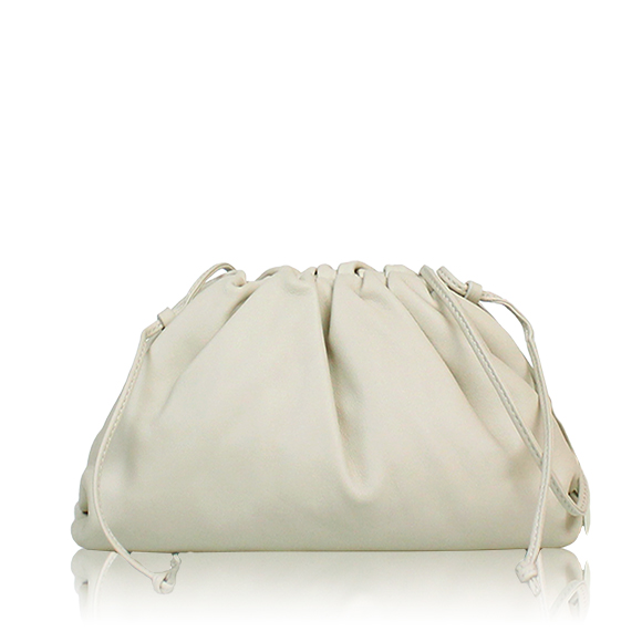 BOTTEGA VENETA ミニザポーチ 22 x14 x5cm(幅 x 高さ x マチ) BOTTEGA VENETA ミニザポーチ 22 x14 x5cm(幅 x 高さ x マチ)