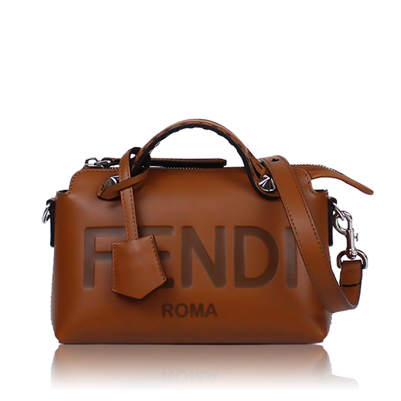 FENDI バイザウェイスモール 19 x13 x9cm(幅 x 高さ x マチ) FENDI バイザウェイスモール 19 x13 x9cm(幅 x 高さ x マチ)