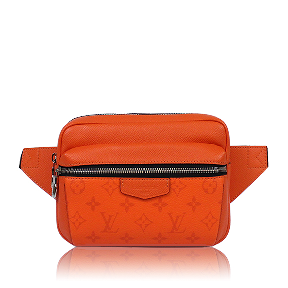 LOUIS VUITTON バムバッグアウトドア 21&nbsp;x15&nbsp;x5cm(幅&nbsp;x 高さ&nbsp;x マチ)