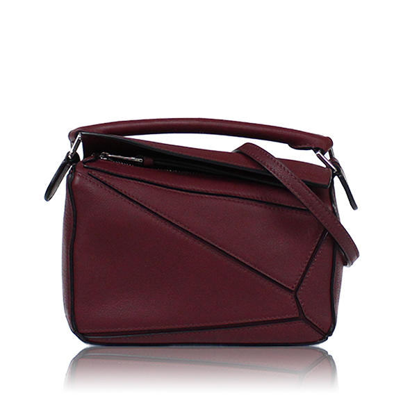 LOEWE パズルバッグミニ 17 x11 x7cm(幅 x 高さ x マチ) LOEWE パズルバッグミニ 17 x11 x7cm(幅 x 高さ x マチ)