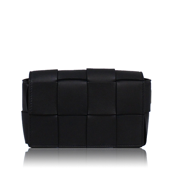 BOTTEGA VENETA カセットベルトバッグ 18 x10 x5cm(幅 x 高さ x マチ) BOTTEGA VENETA カセットベルトバッグ 18 x10 x5cm(幅 x 高さ x マチ)