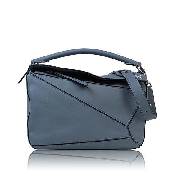 LOEWE パズルバッグ 27 x18 x12cm(幅 x 高さ x マチ) LOEWE パズルバッグ 27 x18 x12cm(幅 x 高さ x マチ)