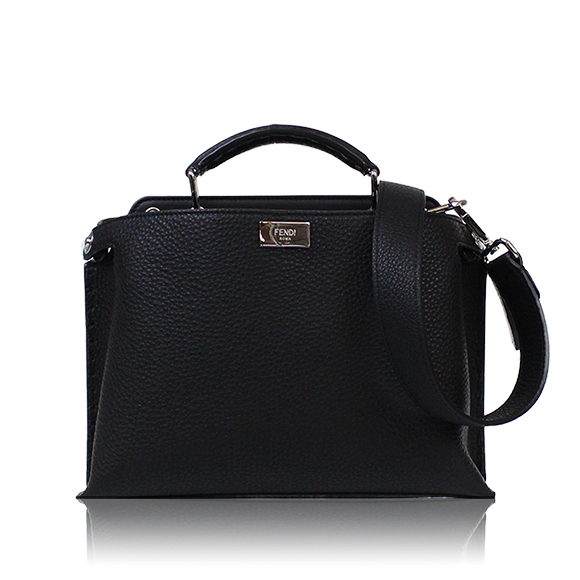 FENDI ピーカブーアイコニックエッセンシャル 27 x16 x11cm(幅 x 高さ x マチ) FENDI ピーカブーアイコニックエッセンシャル 27 x16 x11cm(幅 x 高さ x マチ)