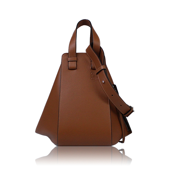 LOEWE ハンモックスモール 25 x25 x14cm(幅 x 高さ x マチ) LOEWE ハンモックスモール 25 x25 x14cm(幅 x 高さ x マチ)