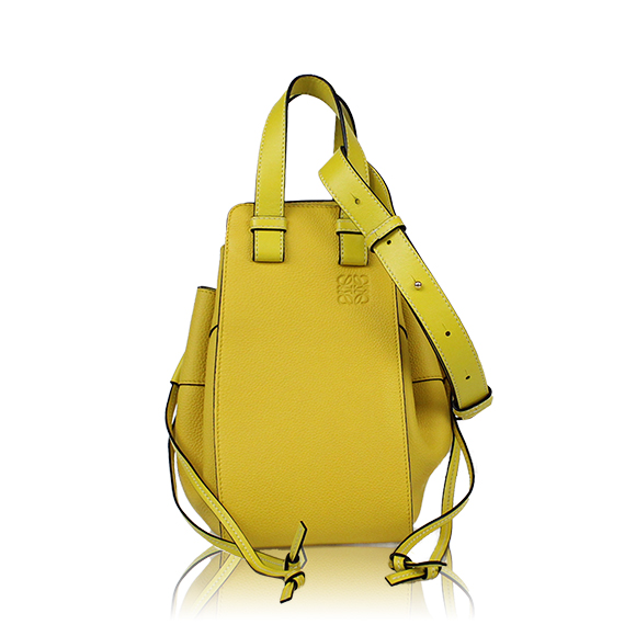 LOEWE ハンモックドローストリングスモール 24&nbsp;x22&nbsp;x14cm(幅&nbsp;x 高さ&nbsp;x マチ)