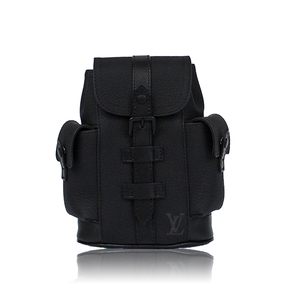 LOUIS VUITTON クリストファーXS 14&nbsp;x19&nbsp;x6cm(幅&nbsp;x 高さ&nbsp;x マチ)