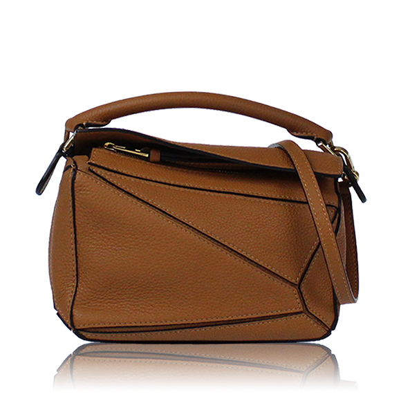 LOEWE パズルバッグミニ 17&nbsp;x10&nbsp;x7cm(幅&nbsp;x 高さ&nbsp;x マチ)