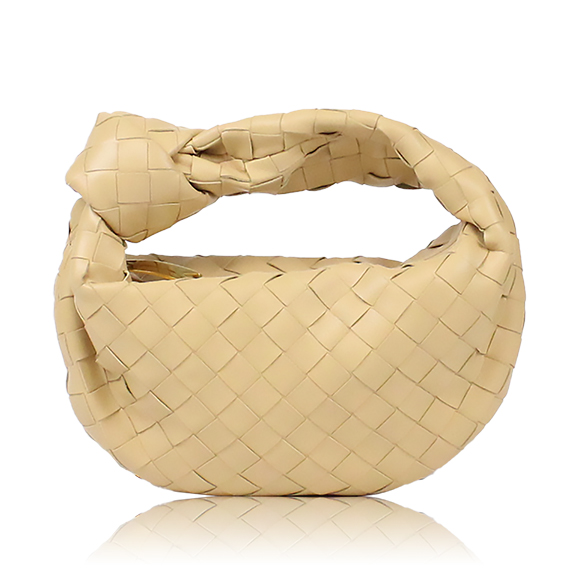 BOTTEGA VENETA ミニザジョディ 26 x14 x3cm(幅 x 高さ x マチ) BOTTEGA VENETA ミニザジョディ 26 x14 x3cm(幅 x 高さ x マチ)