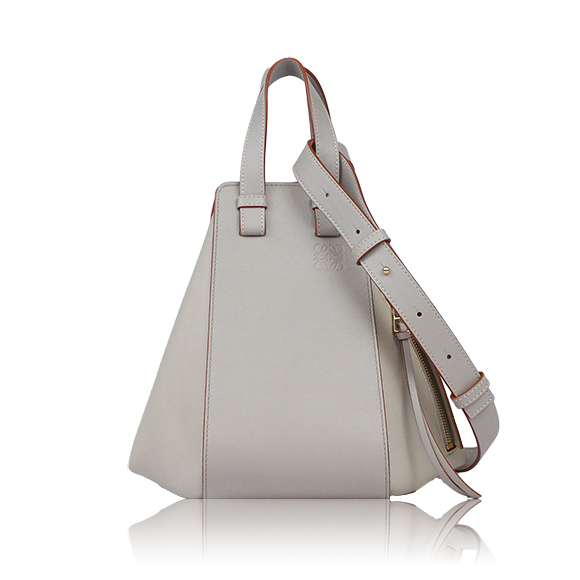 LOEWE ハンモックスモール 27&nbsp;x23&nbsp;x14cm(幅&nbsp;x 高さ&nbsp;x マチ)