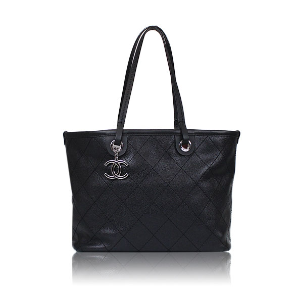 CHANEL オンザロード 32&nbsp;x25&nbsp;x14cm(幅&nbsp;x 高さ&nbsp;x マチ)