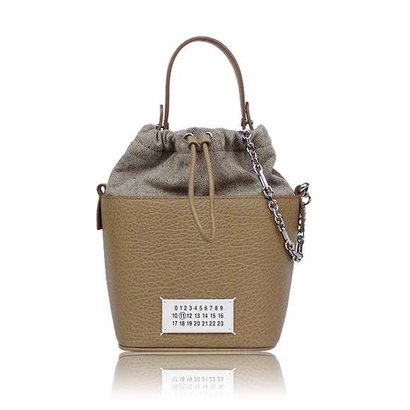 Maison Margiela バケットバッグ 15 x14 x12cm(幅 x 高さ x マチ) Maison Margiela バケットバッグ 15 x14 x12cm(幅 x 高さ x マチ)
