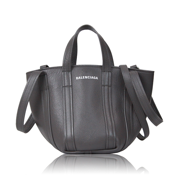 BALENCIAGA エブリデイノースサウスXS 12&nbsp;x21&nbsp;x18cm(幅&nbsp;x 高さ&nbsp;x マチ)