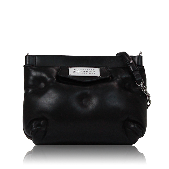 Maison Margiela グラムスラム 18 x14 x7cm(幅 x 高さ x マチ) Maison Margiela グラムスラム 18 x14 x7cm(幅 x 高さ x マチ)