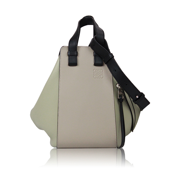 LOEWE ハンモックスモール 26&nbsp;x23&nbsp;x14cm(幅&nbsp;x 高さ&nbsp;x マチ)