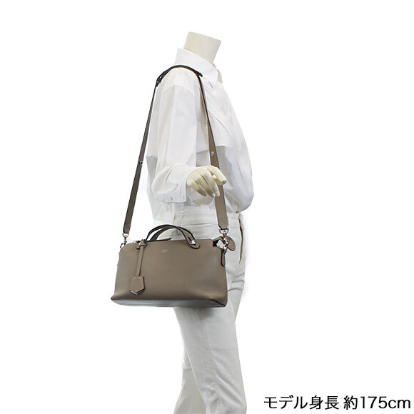 公式】ラクモチ｜ブランドバッグを1年間持ち続けても、あとで返せる。